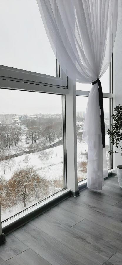 Сучасний Люкс З Приголомшливим Виглядом! Khmelʼnytsʼkyy Buitenkant foto